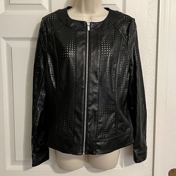 Dolce Cabo Fenestrated Black Leather Jacket Size Medium EUC - Picture 1 of 9